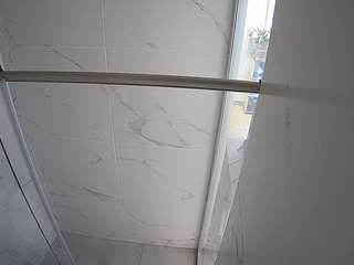 voyeurcam-casa-salsa-bathroom-9