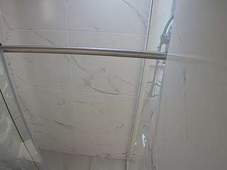 voyeurcam-casa-salsa-bathroom-9
