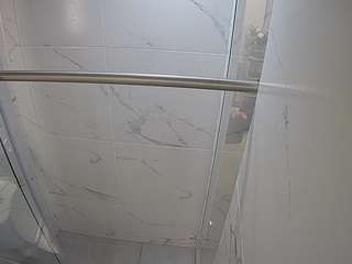 voyeurcam-casa-salsa-bathroom-9