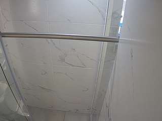voyeurcam-casa-salsa-bathroom-9