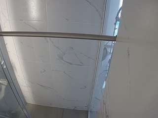 voyeurcam-casa-salsa-bathroom-9
