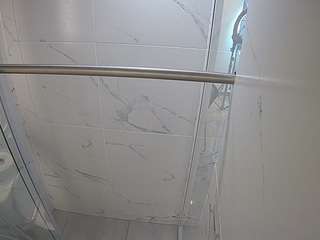 voyeurcam-casa-salsa-bathroom-9