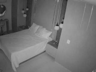 voyeurcam-casa-salsa-bedroom-10