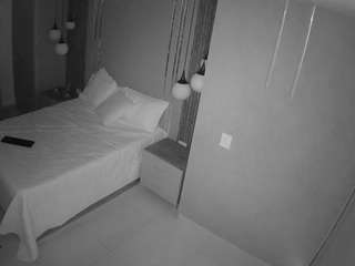 voyeurcam-casa-salsa-bedroom-10