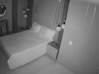 voyeurcam-casa-salsa-bedroom-10