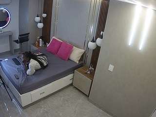 voyeurcam-casa-salsa-bedroom-10