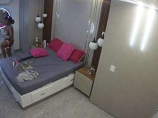 voyeurcam-casa-salsa-bedroom-10