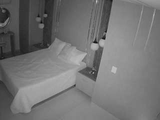 voyeurcam-casa-salsa-bedroom-10