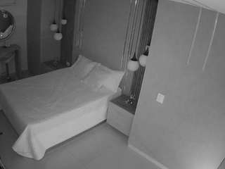 voyeurcam-casa-salsa-bedroom-10