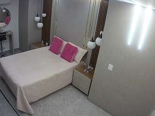 voyeurcam-casa-salsa-bedroom-10