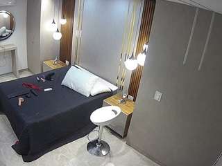 voyeurcam-casa-salsa-bedroom-10