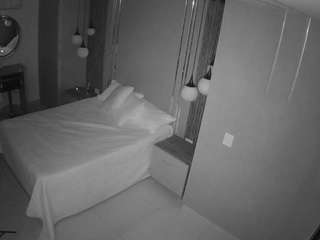 voyeurcam-casa-salsa-bedroom-10