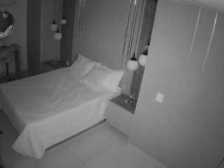 voyeurcam-casa-salsa-bedroom-10