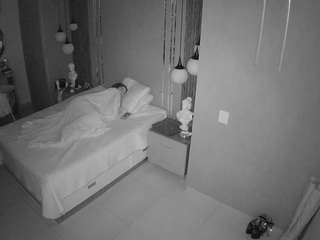 voyeurcam-casa-salsa-bedroom-10