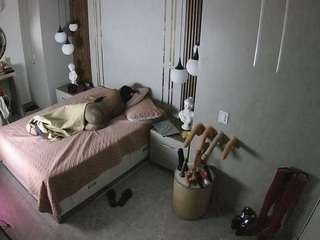 voyeurcam-casa-salsa-bedroom-10
