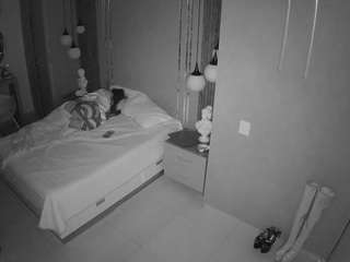 voyeurcam-casa-salsa-bedroom-10