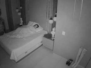 voyeurcam-casa-salsa-bedroom-10