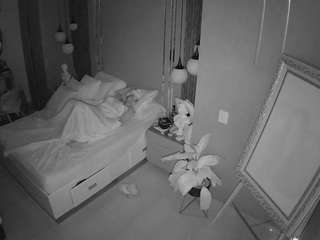 voyeurcam-casa-salsa-bedroom-10
