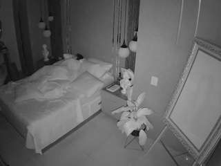 voyeurcam-casa-salsa-bedroom-10