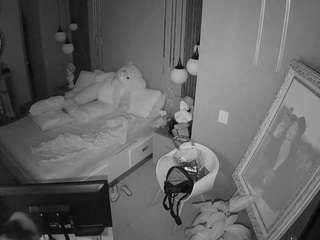 voyeurcam-casa-salsa-bedroom-10 camsoda