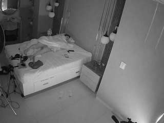 voyeurcam-casa-salsa-bedroom-10