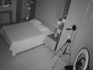 voyeurcam-casa-salsa-bedroom-10