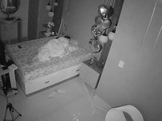 voyeurcam-casa-salsa-bedroom-10