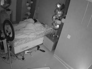 voyeurcam-casa-salsa-bedroom-10