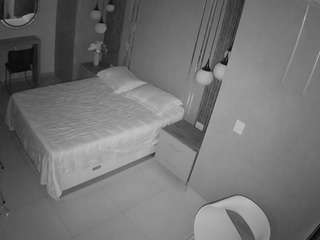 voyeurcam-casa-salsa-bedroom-10