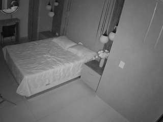 voyeurcam-casa-salsa-bedroom-10