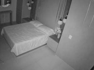 voyeurcam-casa-salsa-bedroom-10