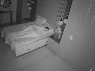 voyeurcam-casa-salsa-bedroom-10