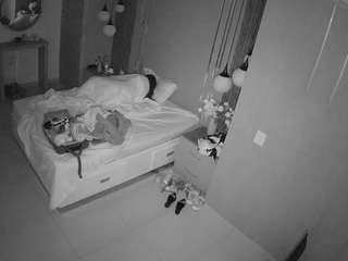 voyeurcam-casa-salsa-bedroom-10