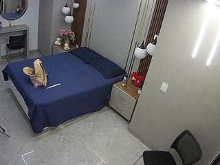 Dieses Model ist jetzt live. voyeurcam-casa-salsa-bedroom-10