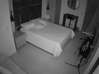 voyeurcam-casa-salsa-bedroom-11