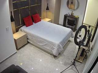 voyeurcam-casa-salsa-bedroom-11