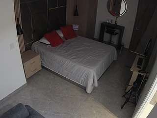 voyeurcam-casa-salsa-bedroom-11