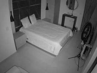 voyeurcam-casa-salsa-bedroom-11