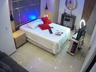 voyeurcam-casa-salsa-bedroom-11