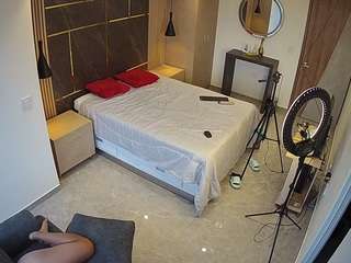 camsoda voyeurcam-casa-salsa-bedroom-11