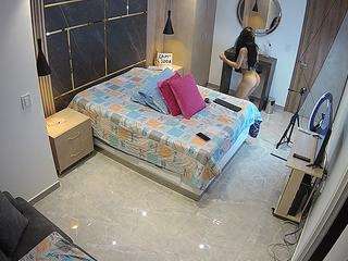 voyeurcam-casa-salsa-bedroom-11