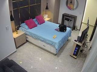 voyeurcam-casa-salsa-bedroom-11