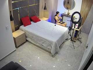 Live Bedroom Cam camsoda voyeurcam-casa-salsa-bedroom-11