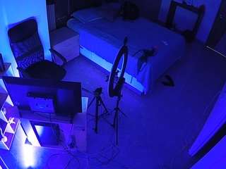 voyeurcam-casa-salsa-bedroom-11
