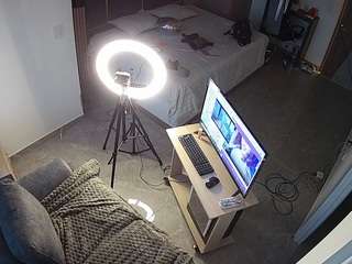 voyeurcam-casa-salsa-bedroom-11