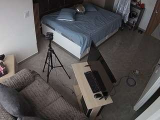 voyeurcam-casa-salsa-bedroom-11