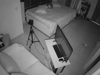 voyeurcam-casa-salsa-bedroom-11