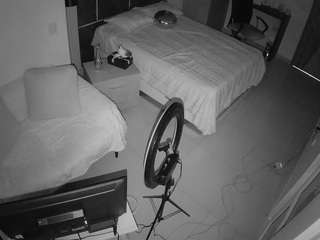 voyeurcam-casa-salsa-bedroom-11