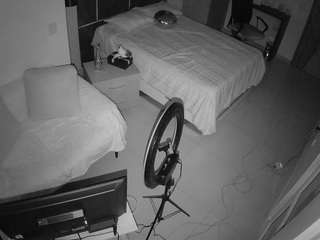 voyeurcam-casa-salsa-bedroom-11