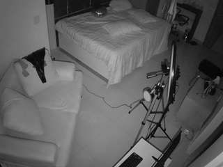 voyeurcam-casa-salsa-bedroom-11